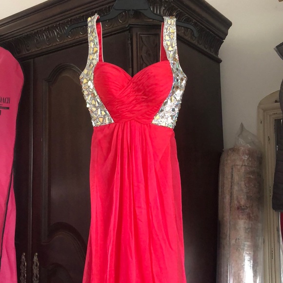 Dresses & Skirts - Hot pink prom/formal/homecoming dress